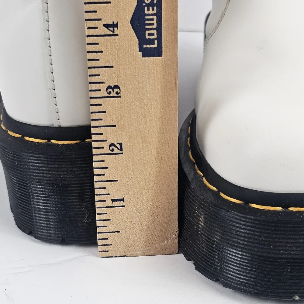 Doc Martens Dr. Martens 2976 Yellow‎ Stitch Smooth Leather Chelsea Boots M8/L9